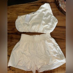 Set NWT